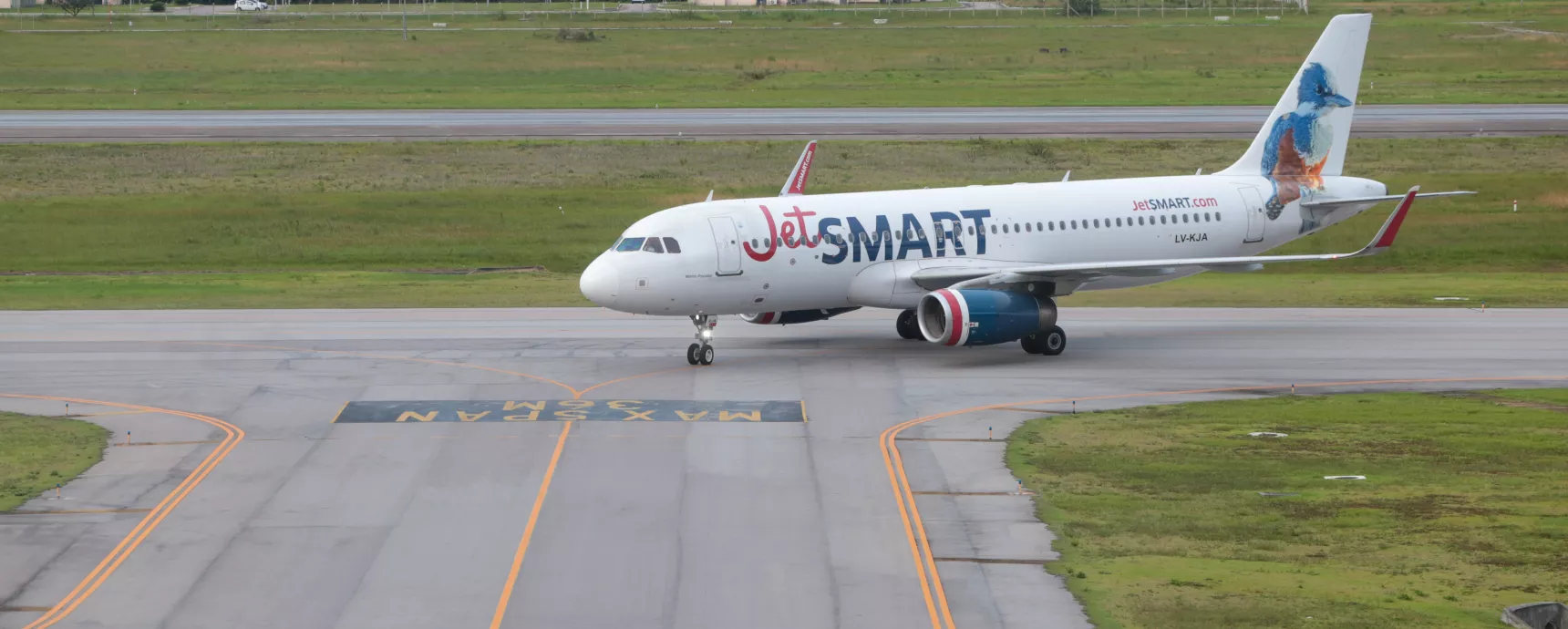 JetSMART ist am internationalen Flughafen Florianópolis angekommen