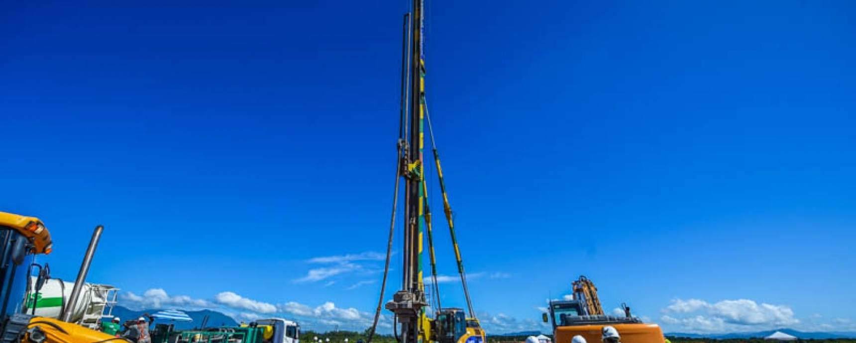 Construção do novo terminal entra em nova fase com a colocação das estacas