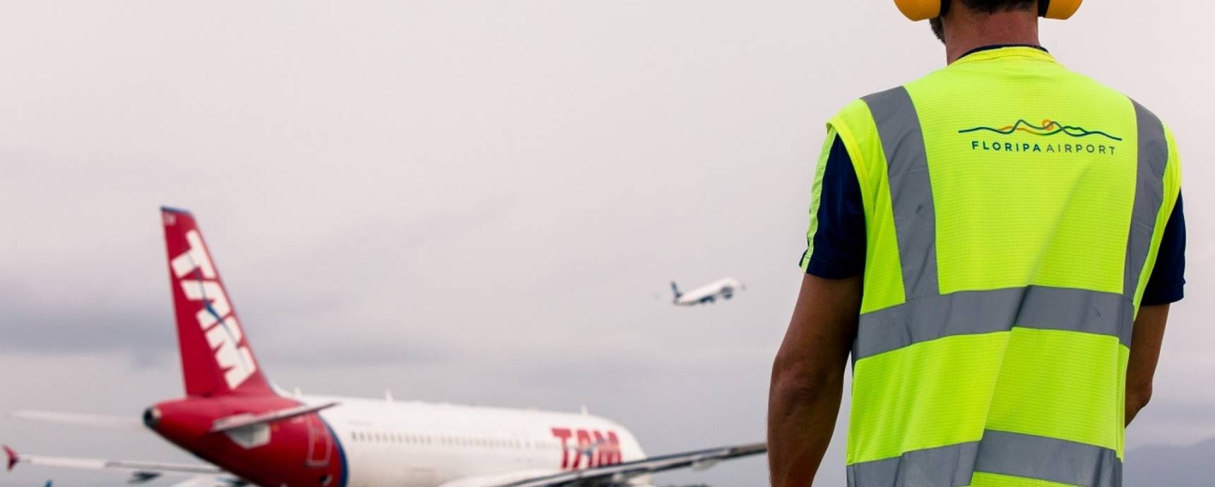 Aeroporto de Florianópolis recebe novo abastecimento e garante operação por mais dois dias