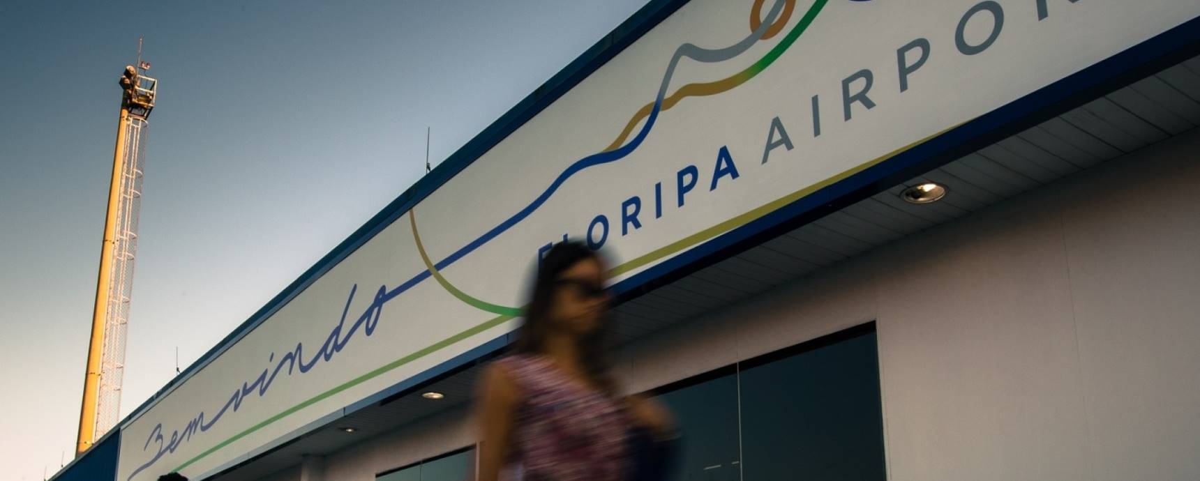 Aeroporto de Florianópolis recebe novo carregamento e opera regularmente até sexta-feira