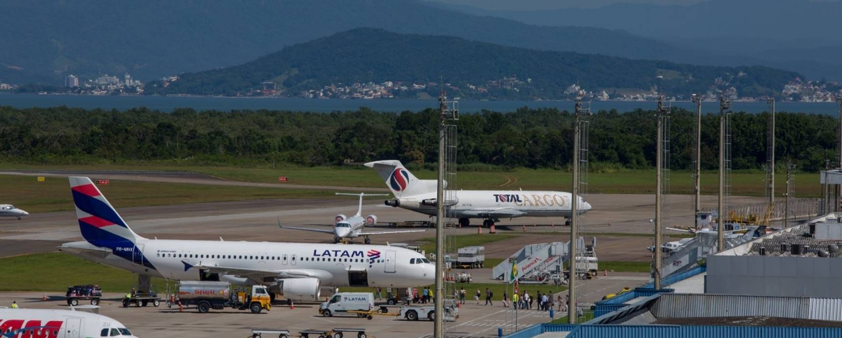 Balanço: movimento de passageiros no Aeroporto Internacional de Florianópolis cresce 4% na alta temporada