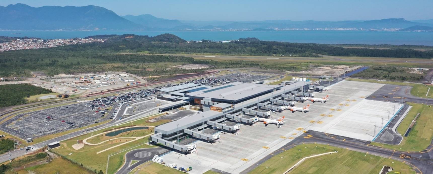 Balanço: novo aeroporto de Florianópolis registra salto de qualidade nas avaliações de passageiros já no primeiro mês de operação