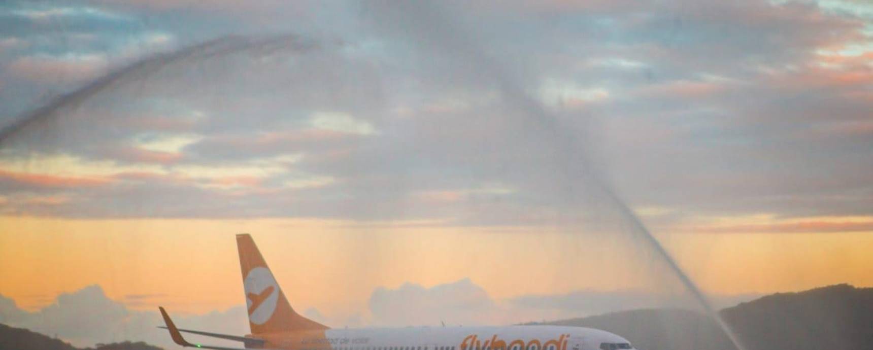 Cia aérea low cost Flybondi inaugura voo entre Florianópolis e Buenos Aires