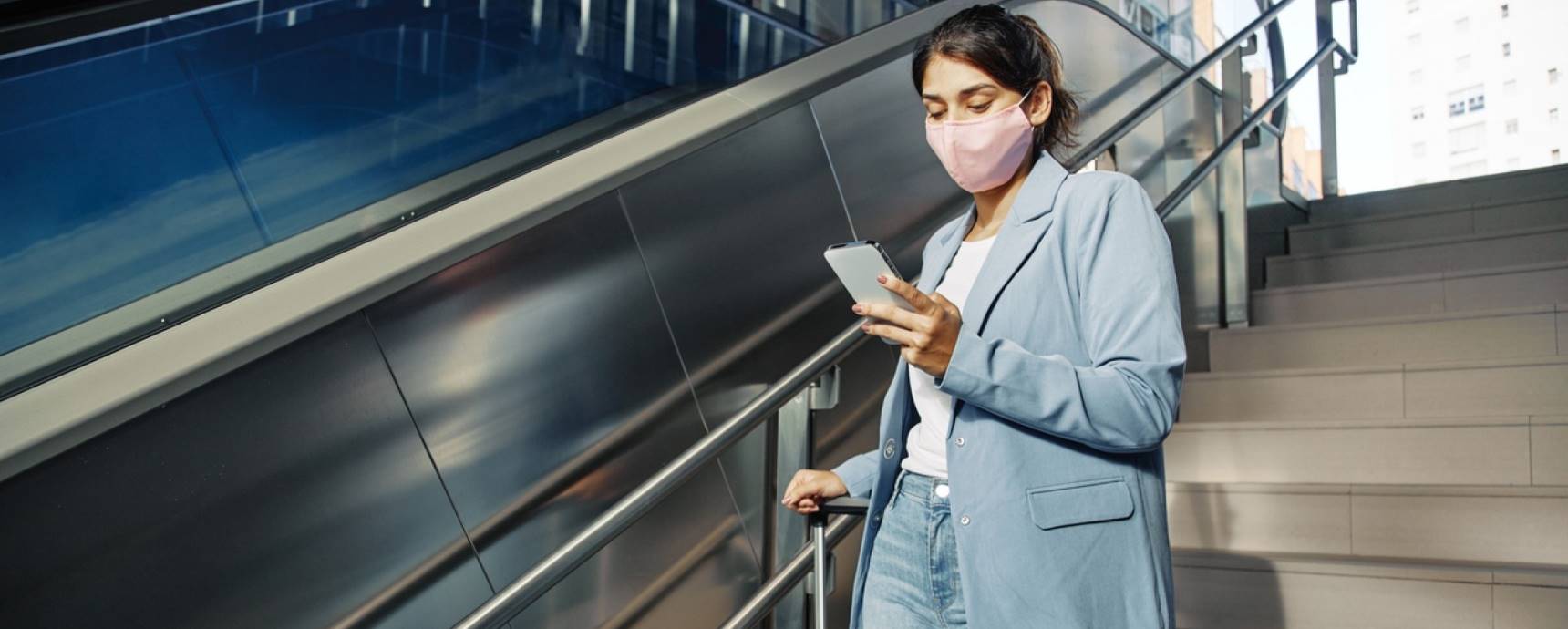 Masks in aircraft and airports