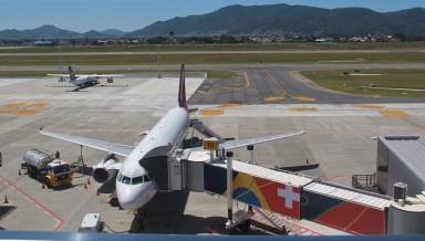 Essential air network for May in Florianópolis has a small increase compared to April and resumes direct flights with Rio de Janeiro and Chapecó